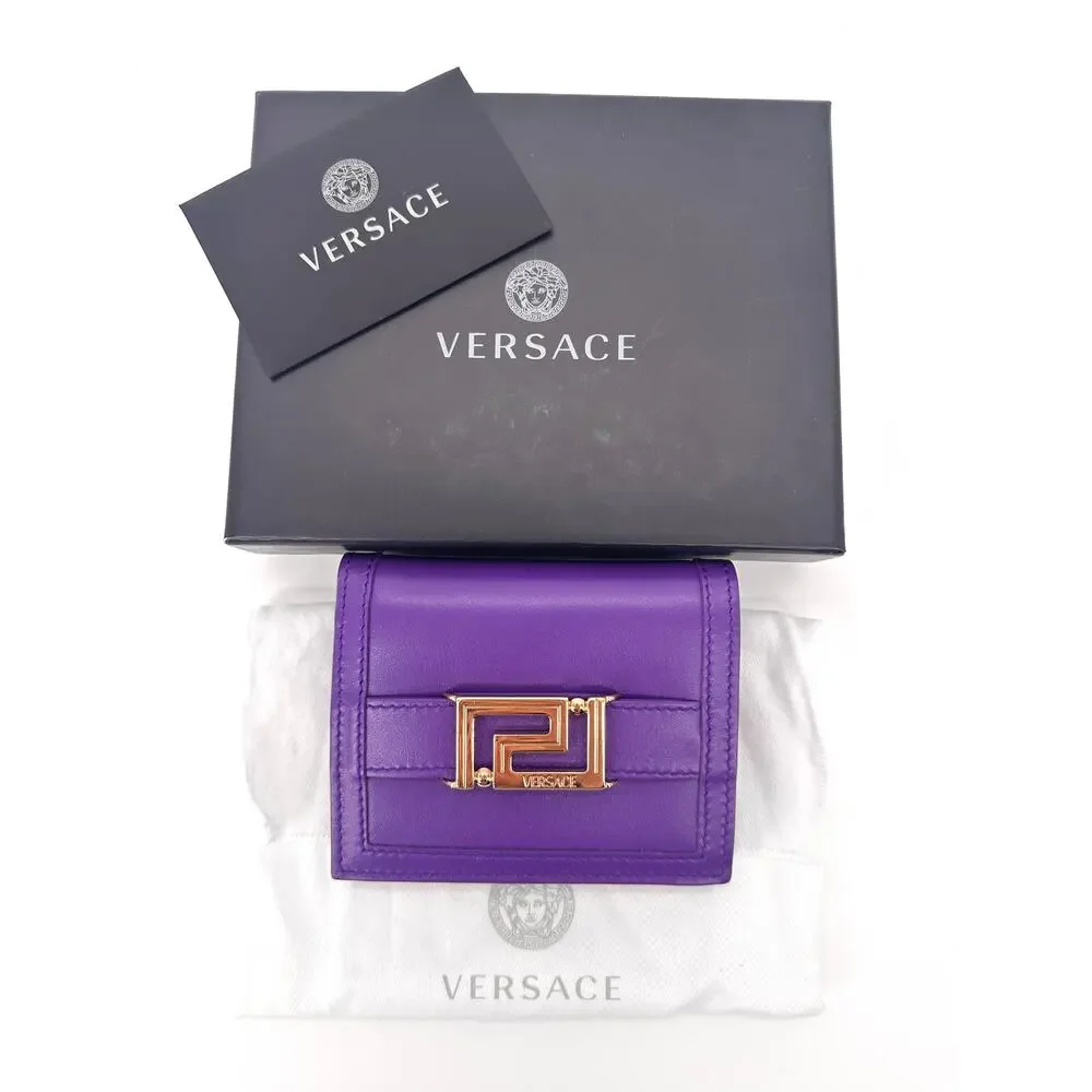 NIB Versace Goddess Greca Logo Purple Leather Bi Fold Wallet $625